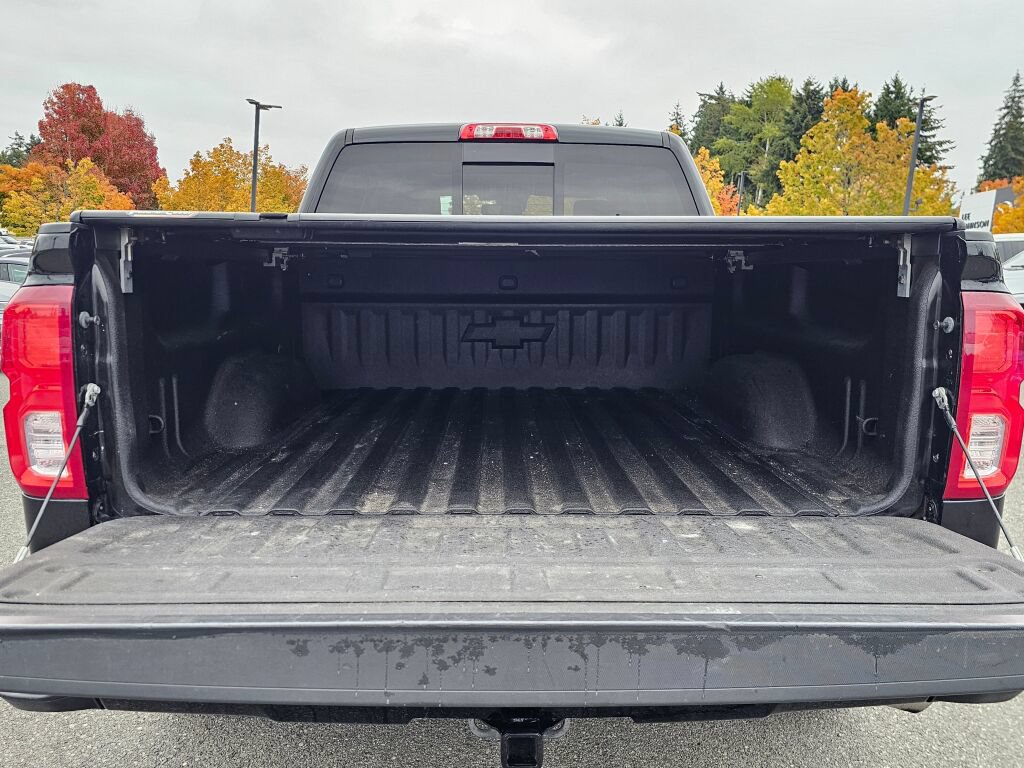 Used 2016 Chevrolet Silverado 1500 LTZ Z71 w/ LTZ Plus Package AWD/4WD image 29