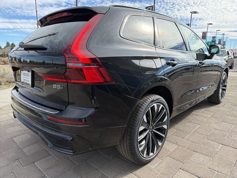 New 2026 Volvo XC60 B5 Ultra w/ Protection Package Premier image 3