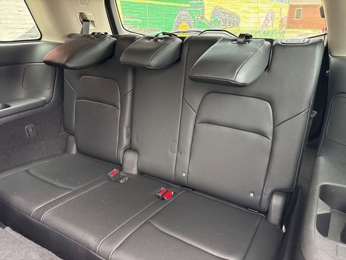 Used 2022 Nissan Pathfinder SL image 23