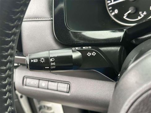 Certified 2024 Nissan Pathfinder SV image 24