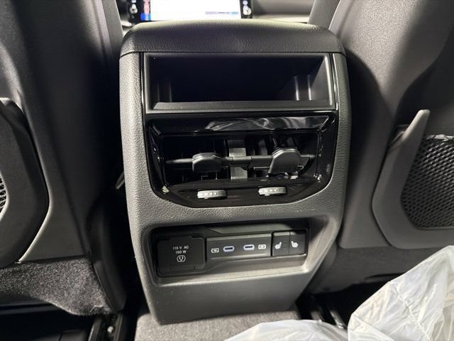 New 2026 Jeep Grand Cherokee Limited w/ Limited Altitude Package AWD/4WD image 26
