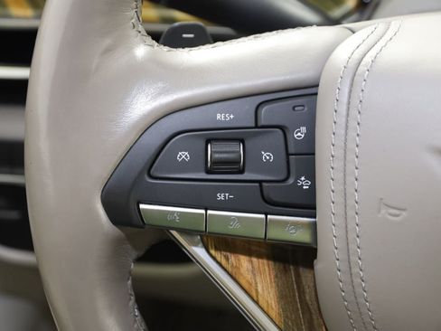 Used 2021 Cadillac Escalade ESV Sport Platinum AWD/4WD image 43