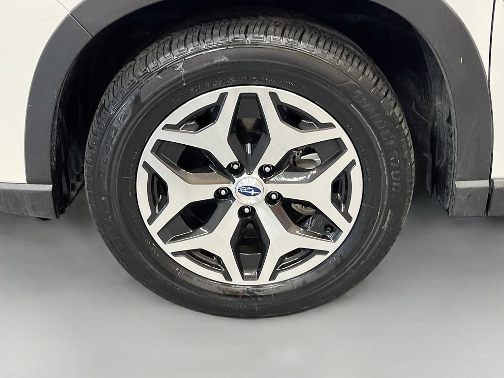 Used 2024 Subaru Forester Premium AWD/4WD image 32