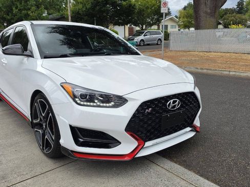 Used 2021 Hyundai Veloster N FWD image 3