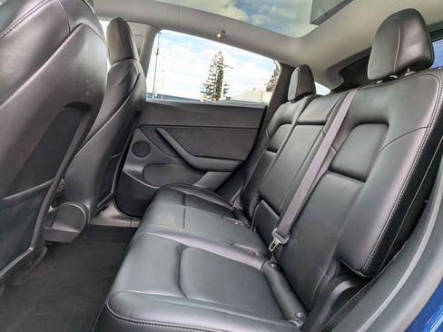 Used 2021 Tesla Model Y Performance image 19
