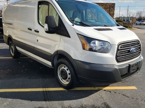 Used 2018 Ford Transit 250 130 Low Roof image 10