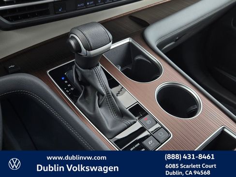 Used 2024 Toyota Sienna XLE image 20