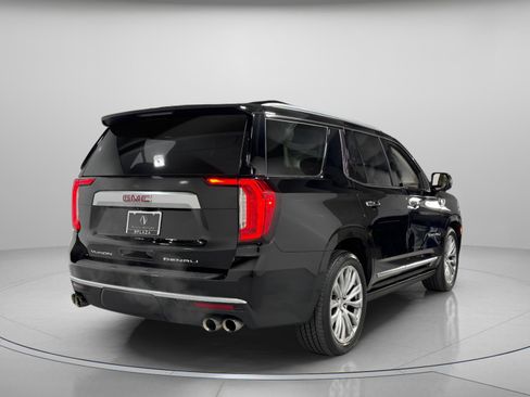Used 2023 GMC Yukon Denali w/ Denali Reserve Package image 5