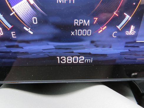 Certified 2025 Chevrolet Tahoe LS RWD image 28