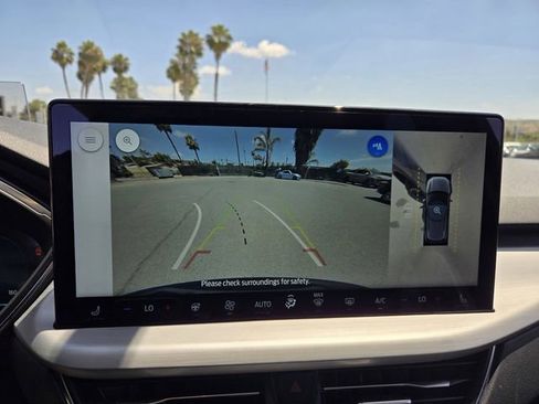 Used 2024 Ford Escape SE w/ PHEV Premium Package FWD image 11