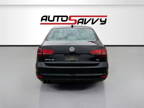 Used 2016 Volkswagen Jetta SE image 6