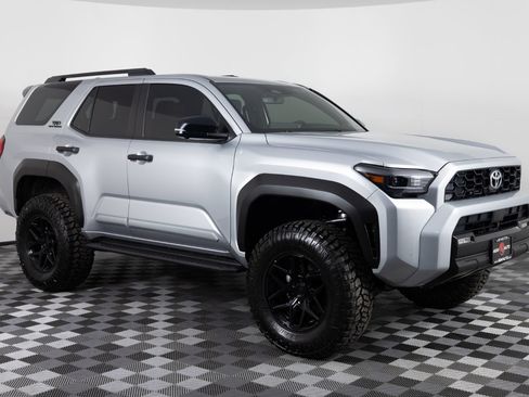 Used 2026 Toyota 4Runner TRD Off-Road Premium AWD/4WD image 10