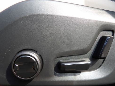 New 2026 Volvo XC60 B5 Plus w/ Protection Package Premier image 14