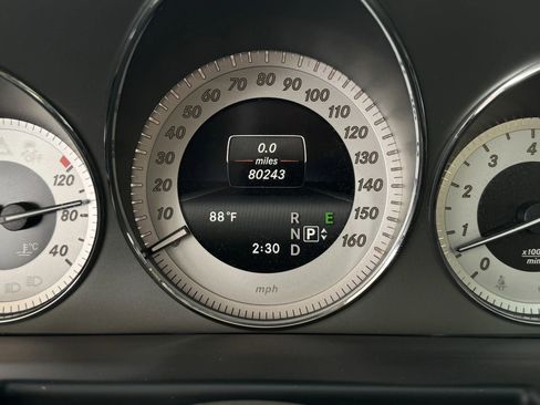 Used 2015 Mercedes-Benz GLK 350 2WD image 27