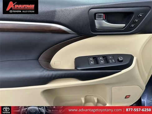 Used 2015 Toyota Highlander Limited Platinum image 20