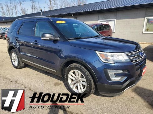 Used 2017 Ford Explorer XLT w/ Equipment Group 201A FWD image 1