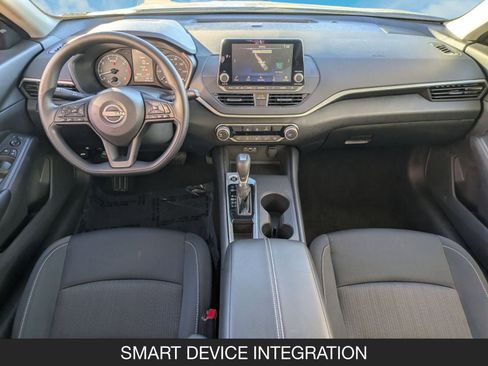 Used 2025 Nissan Altima 2.5 S image 13