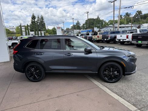 Used 2023 Honda CR-V Sport Touring image 9