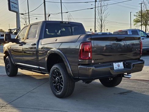 New 2026 RAM 2500 Limited AWD/4WD image 3