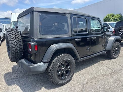 Used 2022 Jeep Wrangler Unlimited Sport AWD/4WD image 5