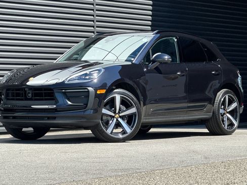 New 2026 Porsche Macan image 1