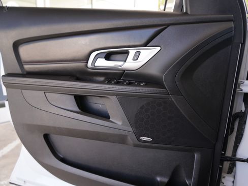 Used 2017 GMC Terrain SLE w/ Nightfall Package FWD image 20