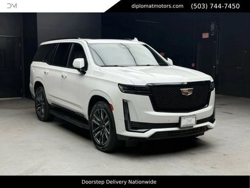 Used 2022 Cadillac Escalade Sport w/ Touring Package AWD/4WD image 9