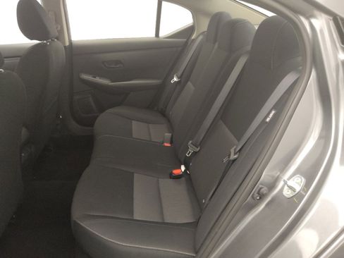 Used 2025 Nissan Sentra SV FWD image 18