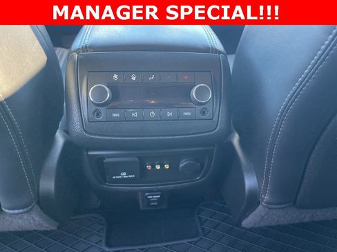 Used 2014 GMC Acadia Denali image 17