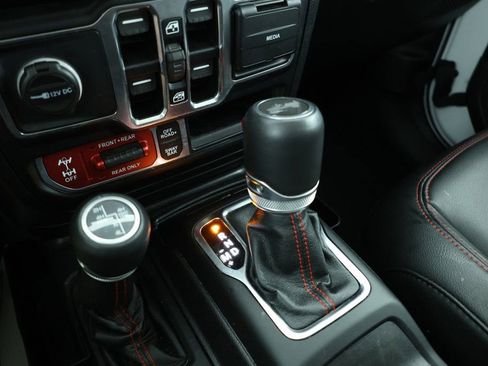 Used 2021 Jeep Wrangler Unlimited Rubicon image 13