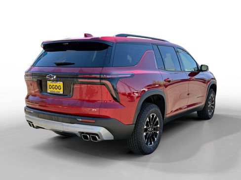 New 2026 Chevrolet Traverse Z71 w/ Enhanced Driving Package AWD/4WD image 5