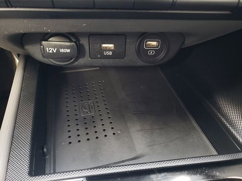 Used 2023 Hyundai Elantra SEL w/ Convenience Package image 20