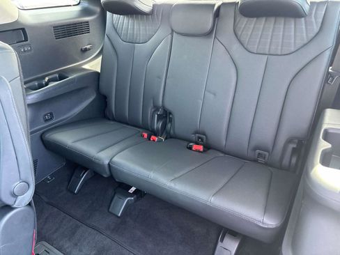 Used 2024 Hyundai Palisade Limited AWD/4WD image 22