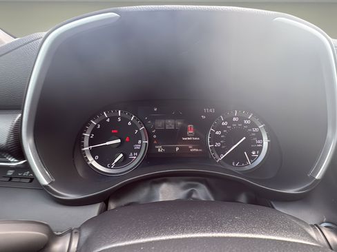 Used 2021 Toyota Highlander XSE image 12