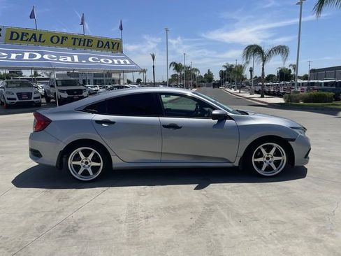 Used 2019 Honda Civic Sport image 9
