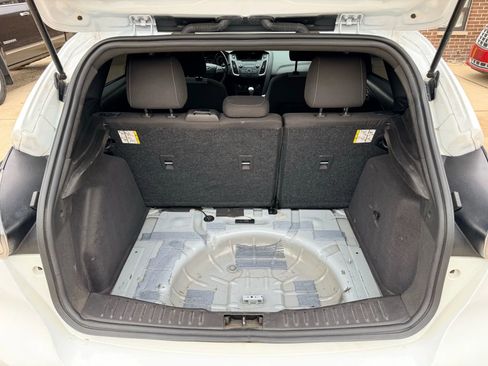 Used 2017 Ford Focus ST image 18