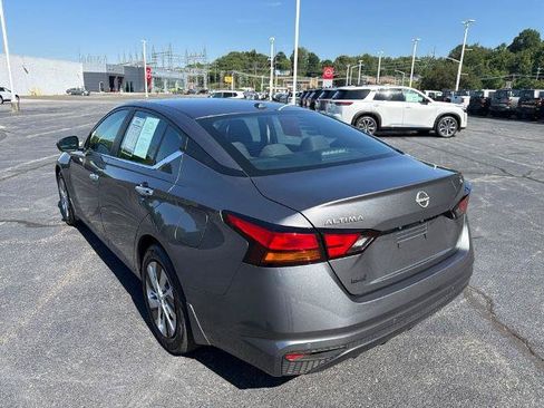 Certified 2025 Nissan Altima 2.5 S FWD image 5