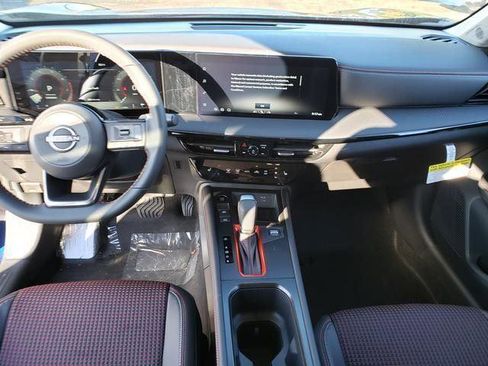 New 2026 Nissan Kicks SR w/ Cold Weather Package image 16