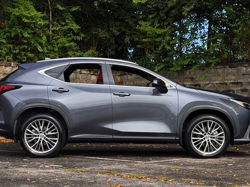 Certified 2025 Lexus NX 350 AWD w/ Accessory Package (2T) image 3