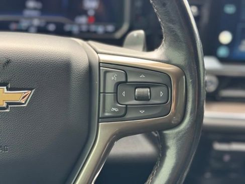 Certified 2022 Chevrolet Silverado 1500 High Country w/ Technology Package image 25