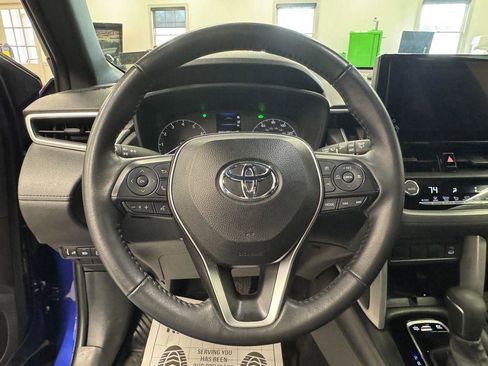 Used 2024 Toyota Corolla Cross SE w/ Moonroof Package image 5