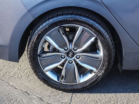 Used 2019 Hyundai Ioniq Limited image 12