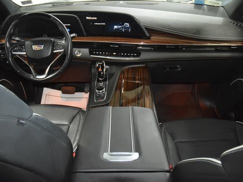 Used 2024 Cadillac Escalade ESV Premium Luxury w/ LPO, Floor Liner Package AWD/4WD image 32