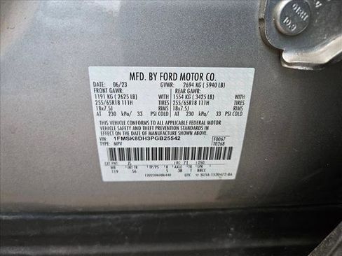 Used 2023 Ford Explorer XLT w/ Equipment Group 202A AWD/4WD image 22