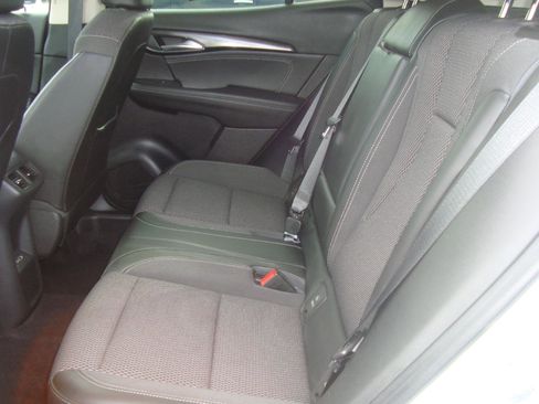 Certified 2022 Buick Envision Preferred image 37