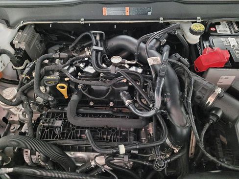 Used 2018 Ford Fusion SE w/ Fusion SE Technology Package FWD image 30