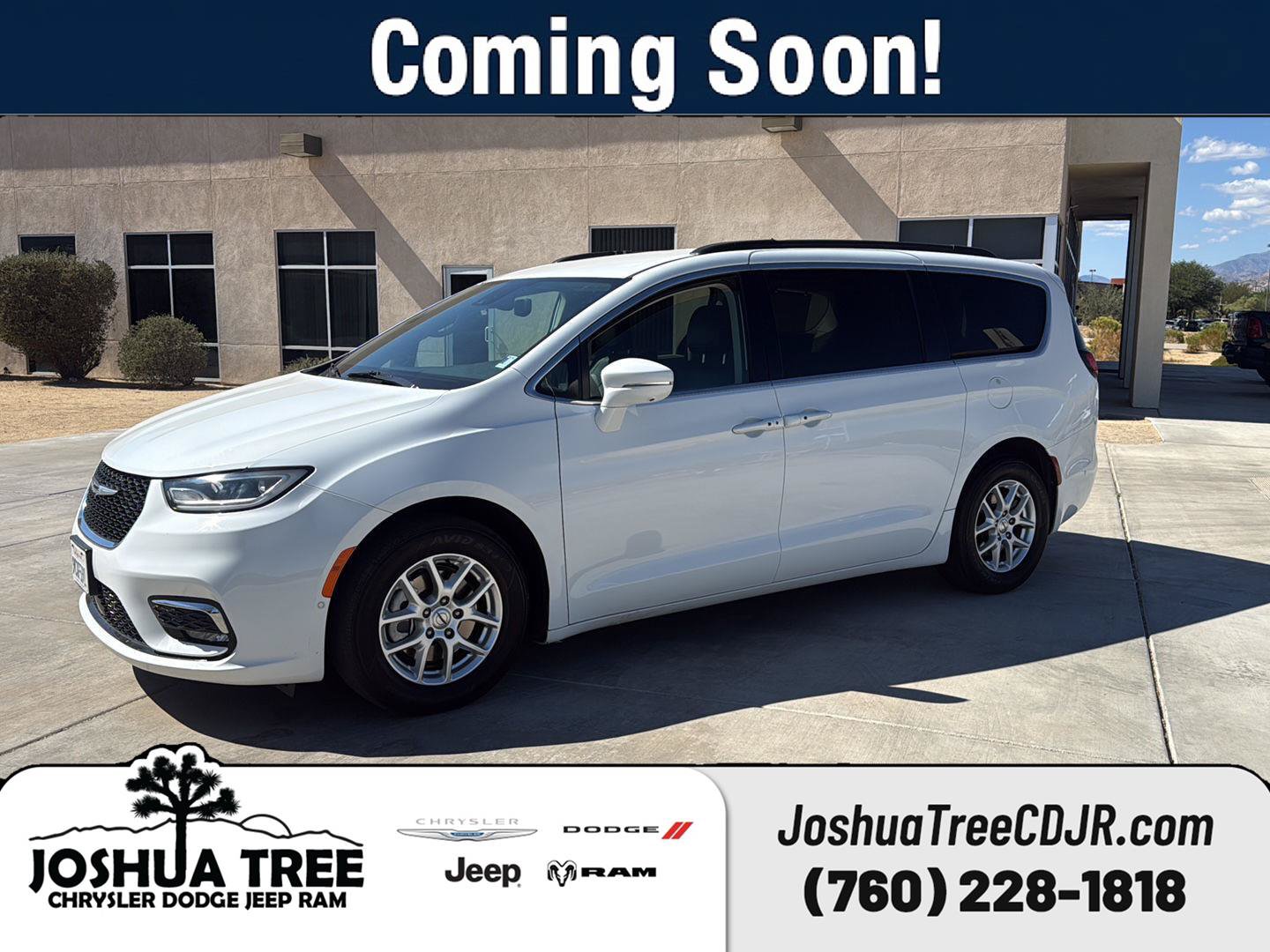Used 2022 Chrysler Pacifica Touring-L w/ Uconnect Theater Family Group FWD image 1