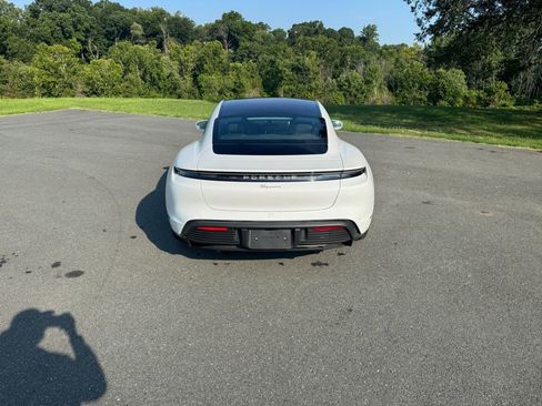 New 2025 Porsche Taycan image 6
