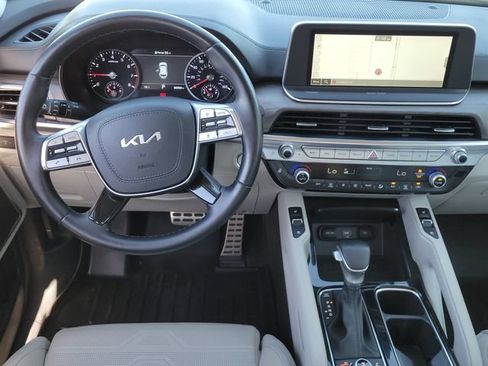 Used 2022 Kia Telluride SX w/ SX Prestige Package AWD/4WD image 9