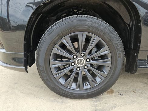 Used 2023 Lexus GX 460 Luxury w/ Sport Design Package AWD/4WD image 31
